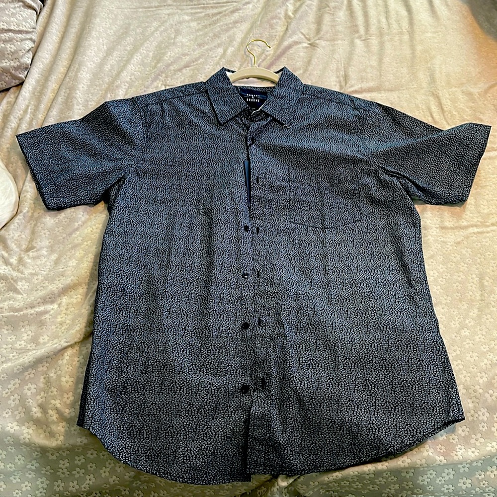 Bowery & Broome button up shirt. Never been worn still has tags on it